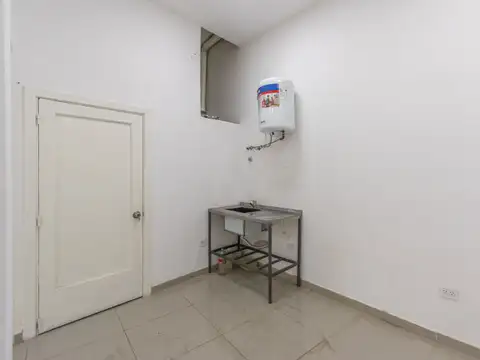 Gallo 1400, Piso 0