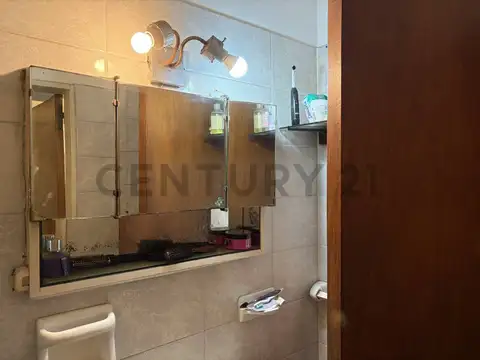 Depto Tipo Casa en Venta 49 años
