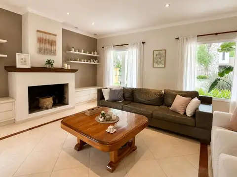 Casa en Venta en Quintas Del Sol, USD 287.000