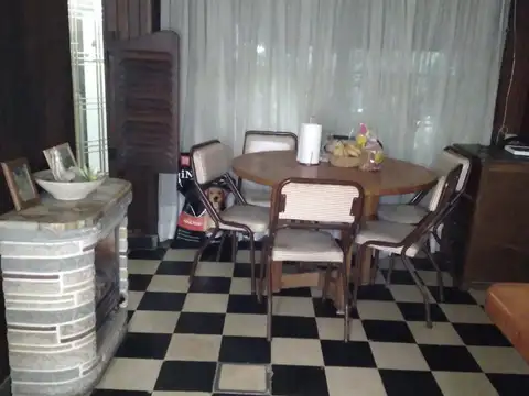 Depto Tipo Casa en Venta con 1 cocheras