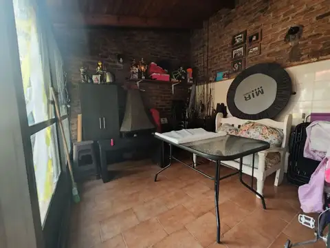CASA 3 AMBIENTES LOTE PROPIO - Lanús