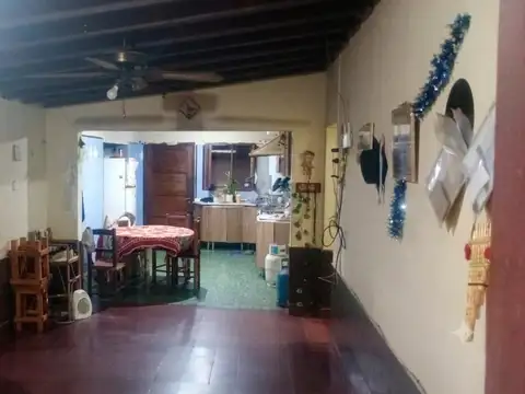 CASA A LA VENTA EN LOS PERALES