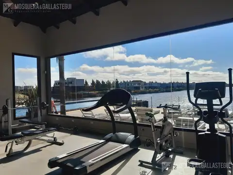 Terreno en El Naudir  . Frente a lote al rio. Escucha ofertas.