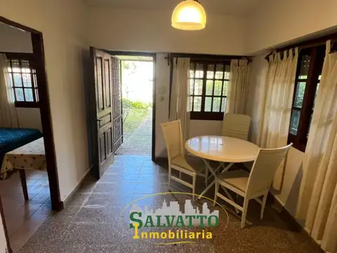 Chalet 4 ambientes en venta en barrio Faro