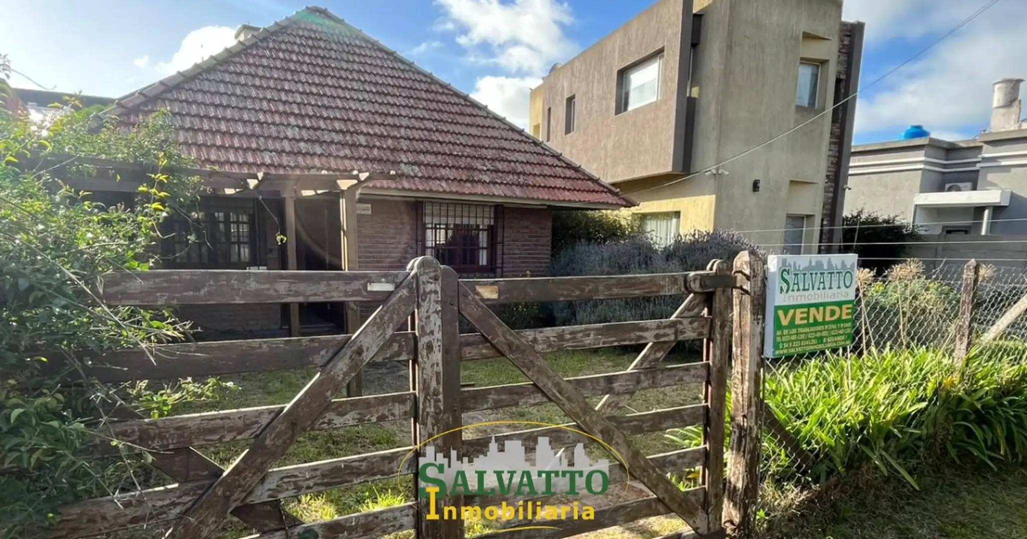 Chalet 4 ambientes en venta en barrio Faro