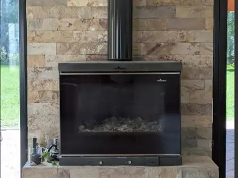 Casuarinas Del Pilar