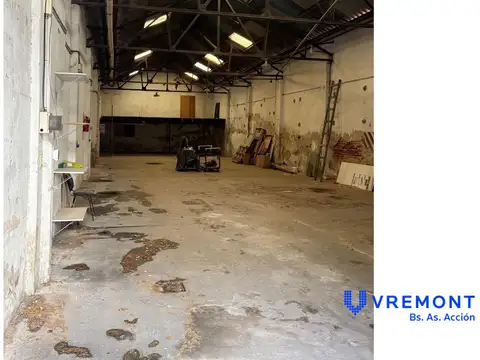 Galpón en alquiler en el barrio de Mataderos.