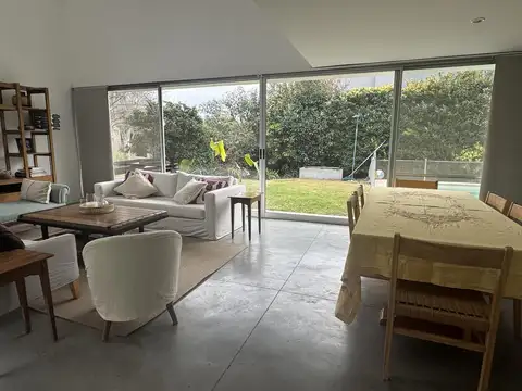 Casa en Alquiler de 3 dormitorios