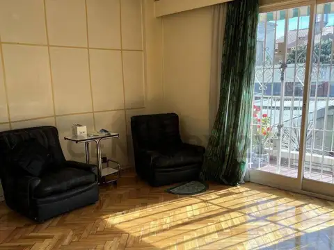 Semipiso 3 Ambientes con Balcón y Vista Abierta | Luz y Ubicación Premium en Av. Gaona