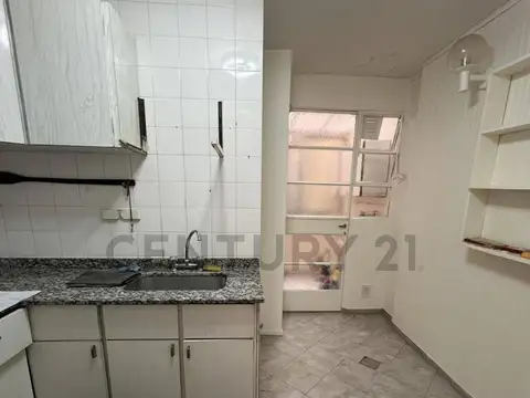 Departamento en Venta en Flores, USD 100.000