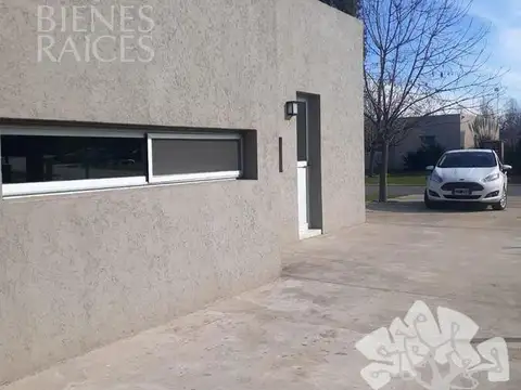 San Matías - Casa tres dormitorios con pileta 100