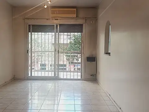VENTA  DEPTO 2 AMBIENTES EN ALMAGRO IMPECABLE