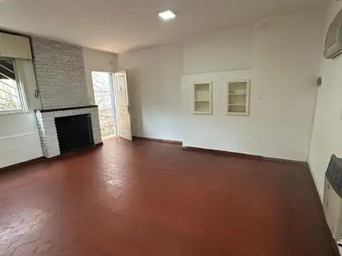 Depto Tipo Casa en Alquiler de 2 dormitorios