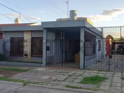 Venta PH 4 ambientes con patio en Castelar. Apto Credito SE ESCUCHA OFERTA