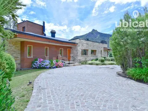 Hermosa casa en venta en Arelauquen