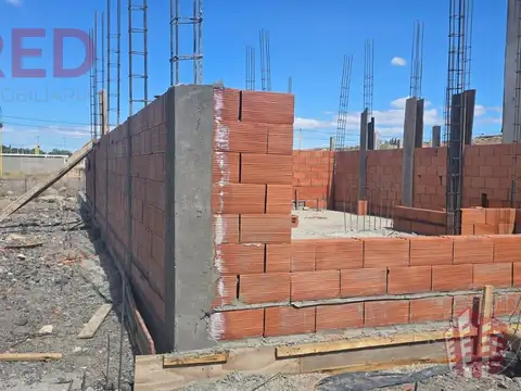 Depto Tipo Casa en Venta con 1 cocheras