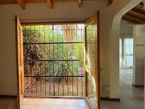 Casa en Venta con 1 cochera