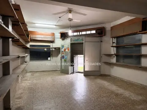 Local en Alquiler en El Palomar, $ 350.000