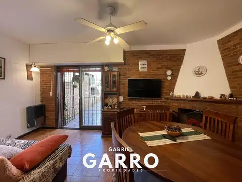 Depto Tipo Casa en Venta con 1 cocheras