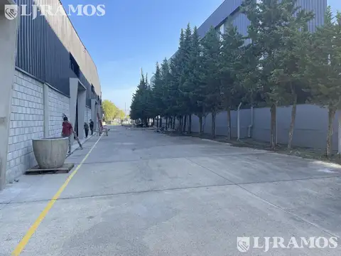 Galpon en Alquiler A Estrenar
