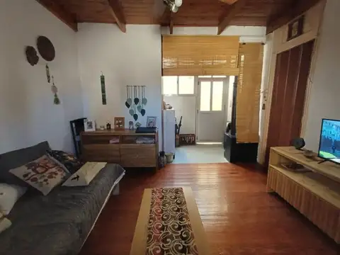 Depto Tipo Casa 3 ambientes con 1 baño