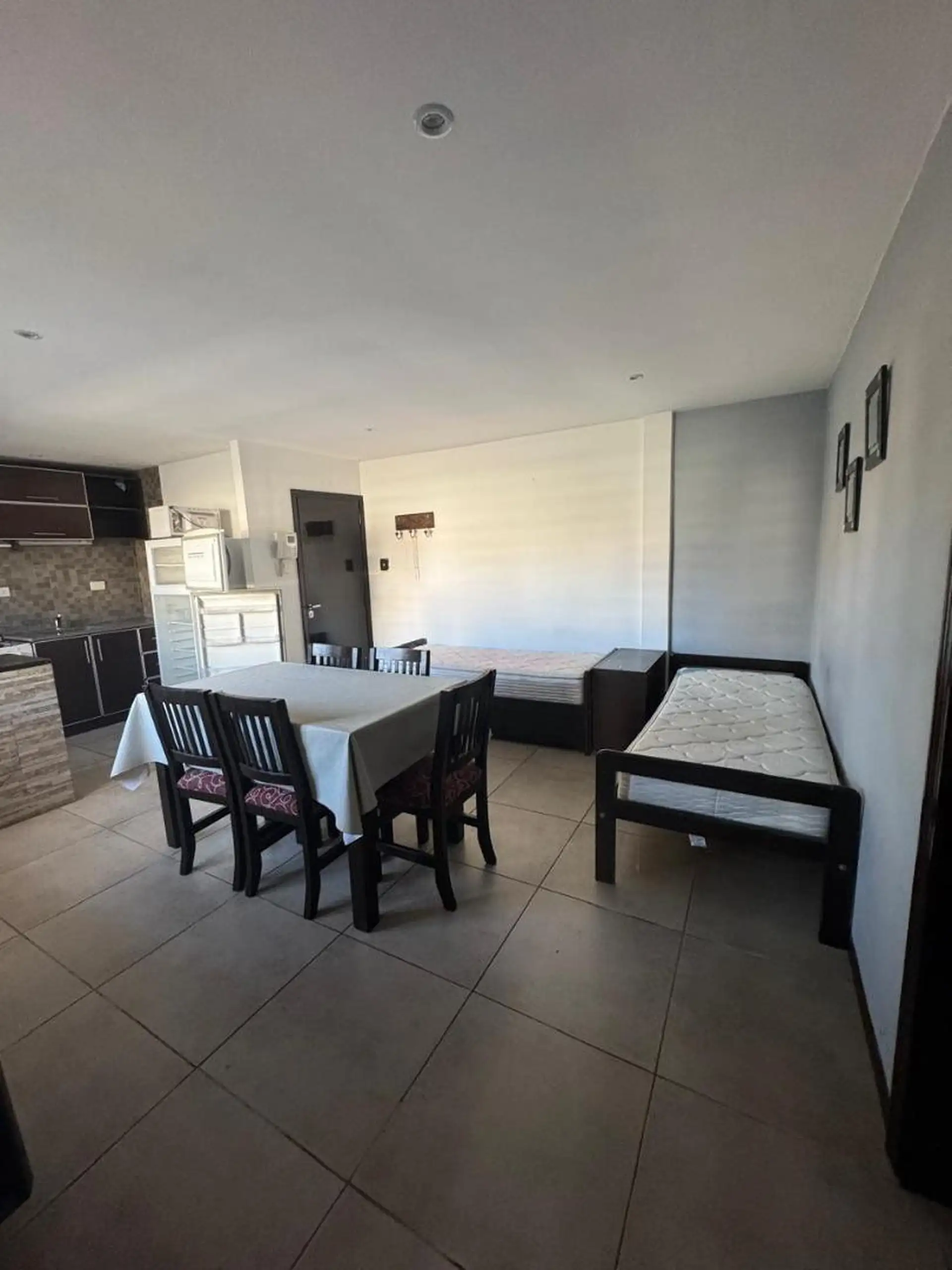 DPTO 2 AMBIENTES CON ESPACIO DE COCHERA – PARQUE LURO