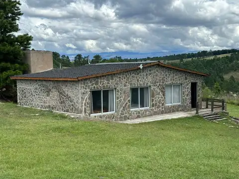 VENTA CASA VILLA BERNA 3 DORMITORIOS + PILETA