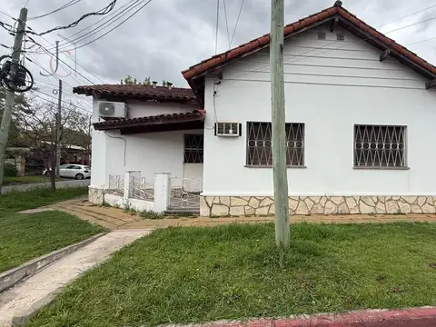 CASA EN ALQUILER 4 AMBIENTES CASTELAR NORTE