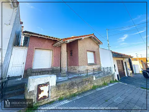 VENTA CASA A RECICLAR- PUERTO