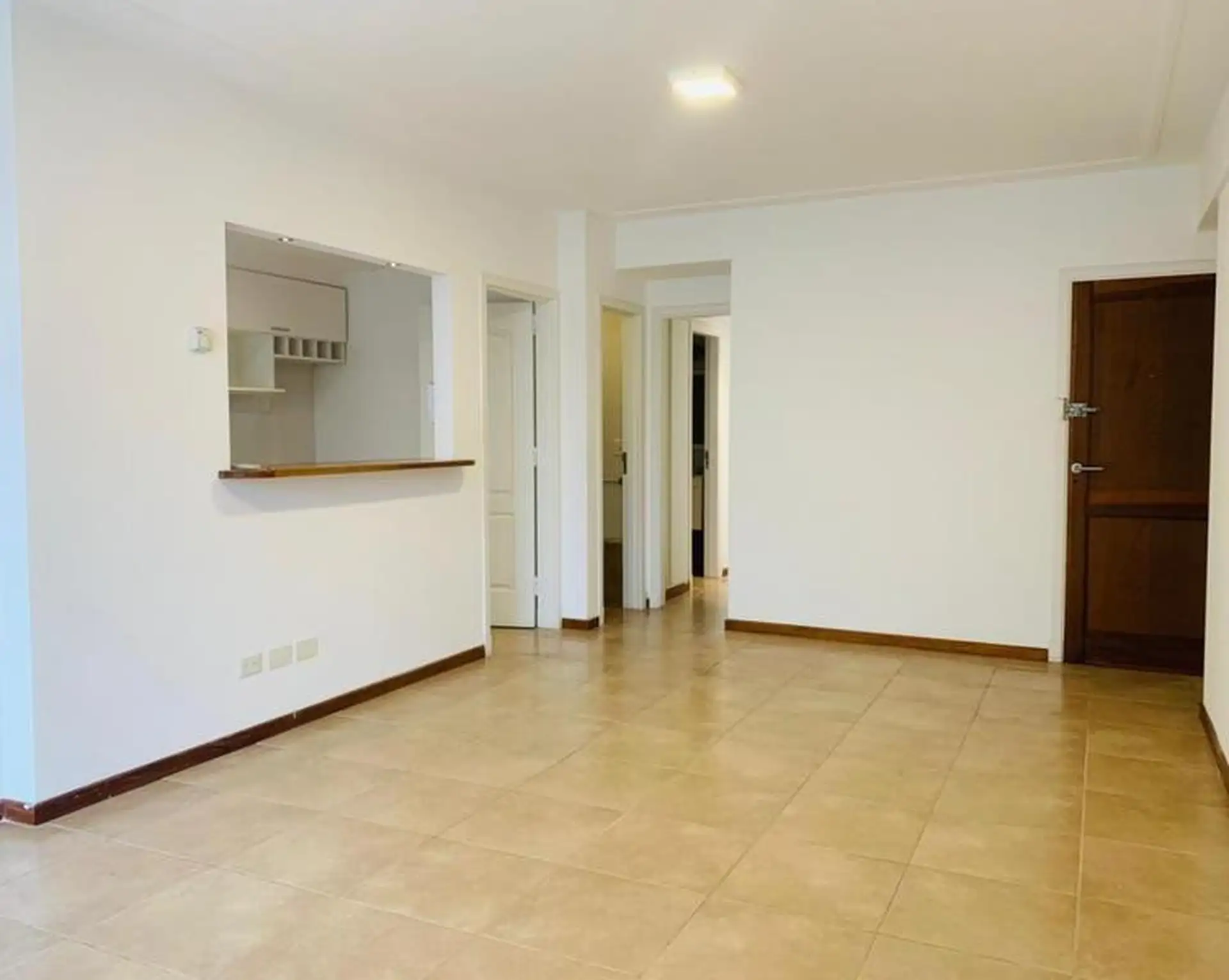 Excelente departamento de dos ambientes con cochera