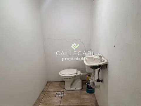 Local en Alquiler en Berazategui, $ 280.000