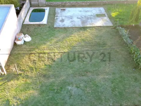 LOTE AMPLIO CON PILETA Y BASE LISTA PARA CONSTRUIR - VENADO TUERTO