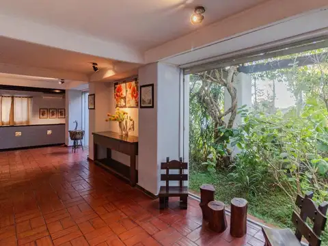Casa 7 ambientes con 6 baños