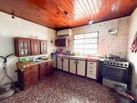 Casa 3 ambientes con 2 baños