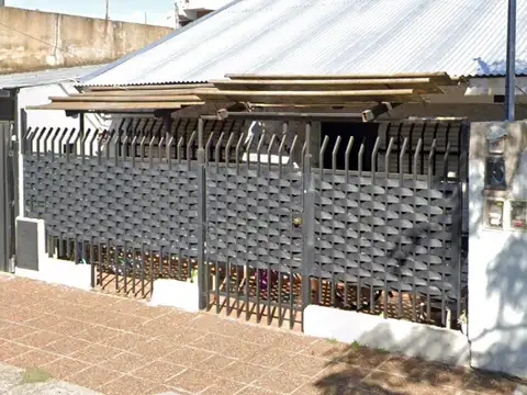 ALQUILER CASA DE 3 AMBIENTES EN SAN JUSTO