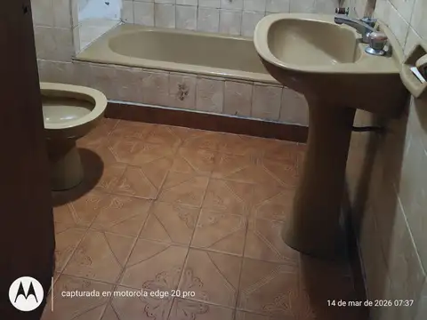 Casa 3 ambientes con 1 baño