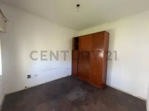 Falucho 4800, Piso 0