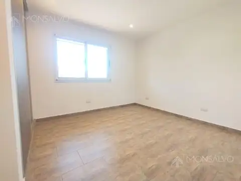 Departamento en Jose León Suarez