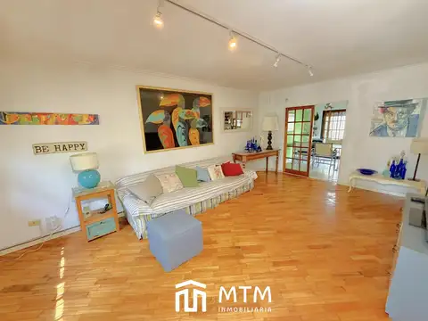 Casa en Venta en Alberdi, USD 250.000