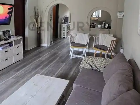 Casa 4 ambientes en San justo con Patio y Terraza