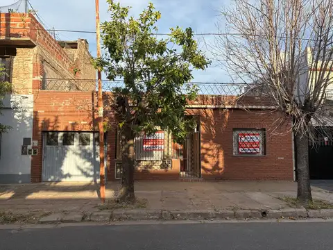 VENTA CASA 3 AMBIENTES, Zona Ramos Mejia, Ptdo. La Matanza, Prov. Buenos Aires