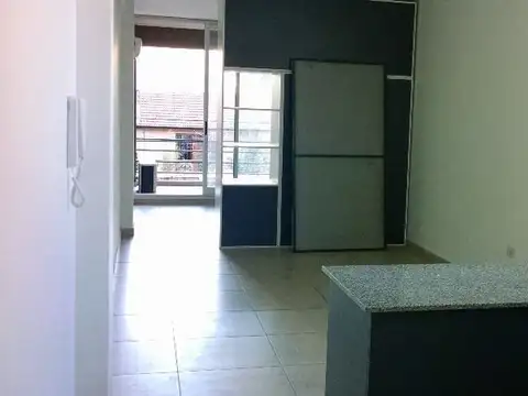 Av Alvarez Thomas 1100, Piso 2