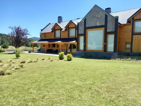 Casa en venta - 6 Dormitorios 7 Baños 2 Cocheras - 3098Mts2 - San Martín de Los Andes
