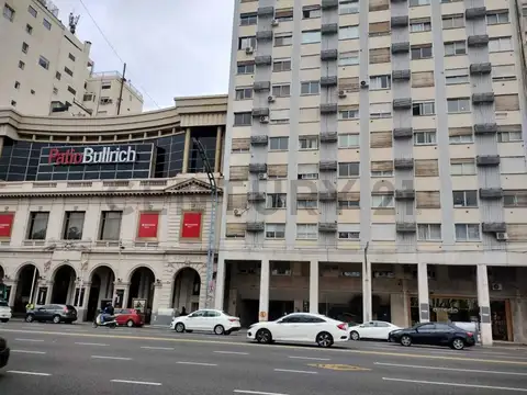 Av. Libertador 700, Piso 7