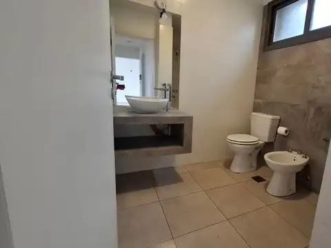 Departamento en Alquiler en Godoy Cruz, $ 650.000
