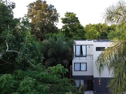 Triplex tipo  casa, en Tigre en venta