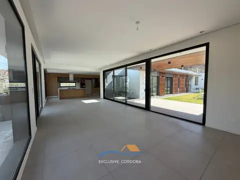 Av Ejercito Argentino 300