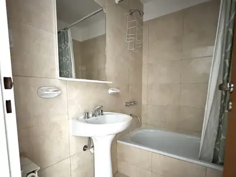 Depto Tipo Casa 2 ambientes con 1 baño