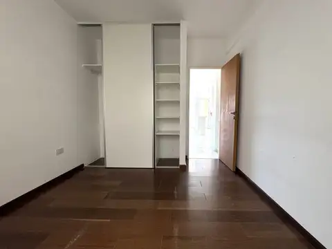 Depto Tipo Casa en Alquiler de 1 dormitorio