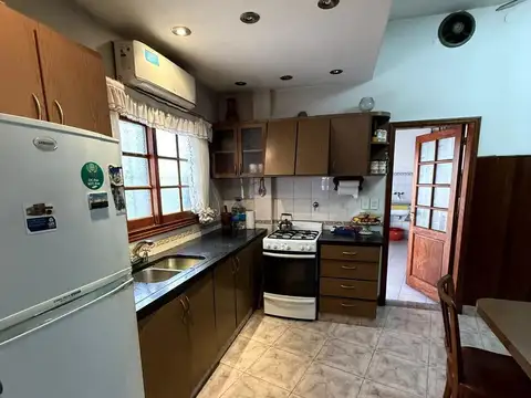 Depto Tipo Casa en Venta con 1 cocheras